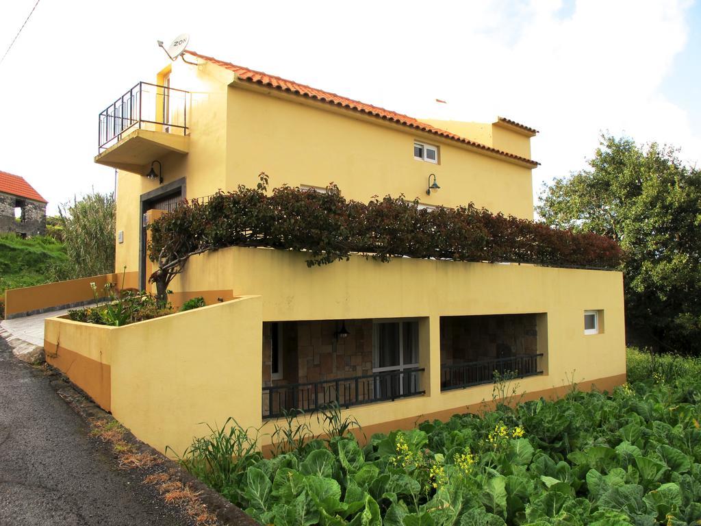 Penzion Bisbis House Porto Moniz Exteriér fotografie